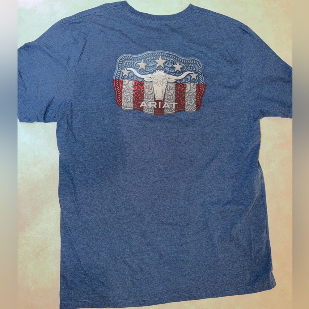 Ariat Shirt Size XL Blue Short Sleeve American Inspired Bull Logo Casual EUC - Picture 3 of 8